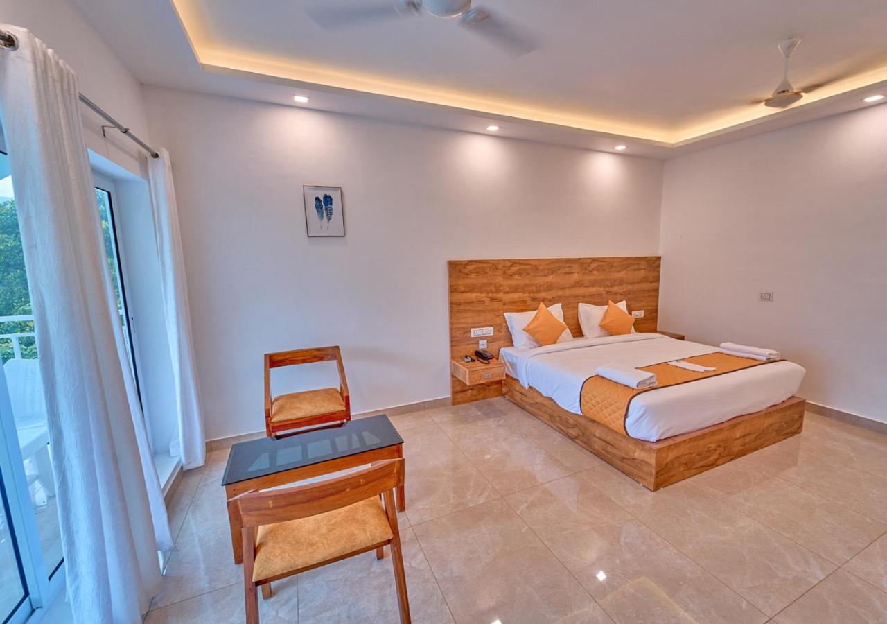Ice Mist Pool Resort Munnar By Voye Homes Esterno foto